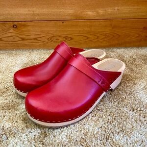 Sandgrens Tokyo Classic Red Leather Clog Mule